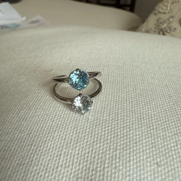 Brosway Italia Elegant Silver Ring with Blue and Clear Gems - Picture 4 of 4
